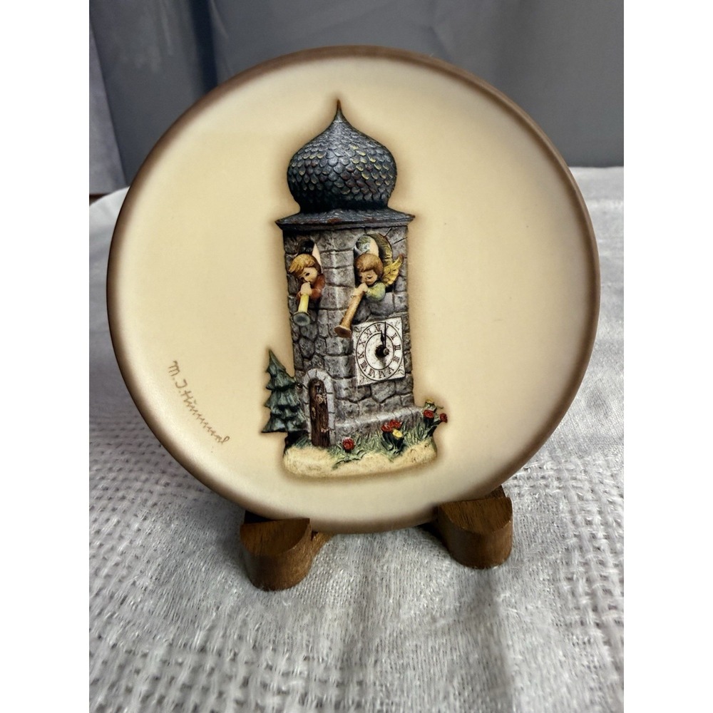 Goebel M.J. Hummel Collector Mini Plate "Call to Worship" 3 7/8" Diameter 1998